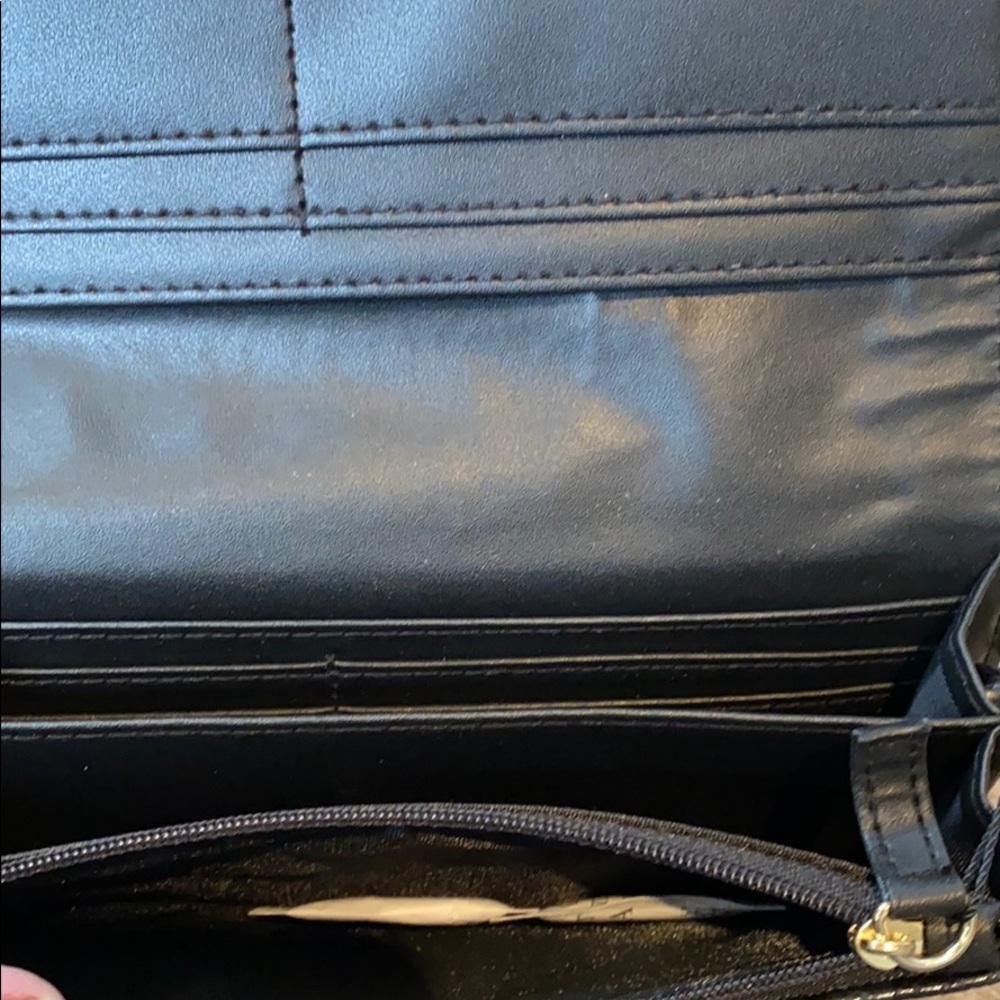 BCBG Addison Flap Wallet~ Brand New - Picture 4 of 5